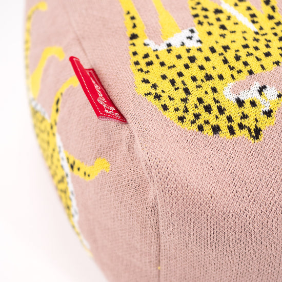 Liten Fotskammel - Strikket Gepard Rosa 02