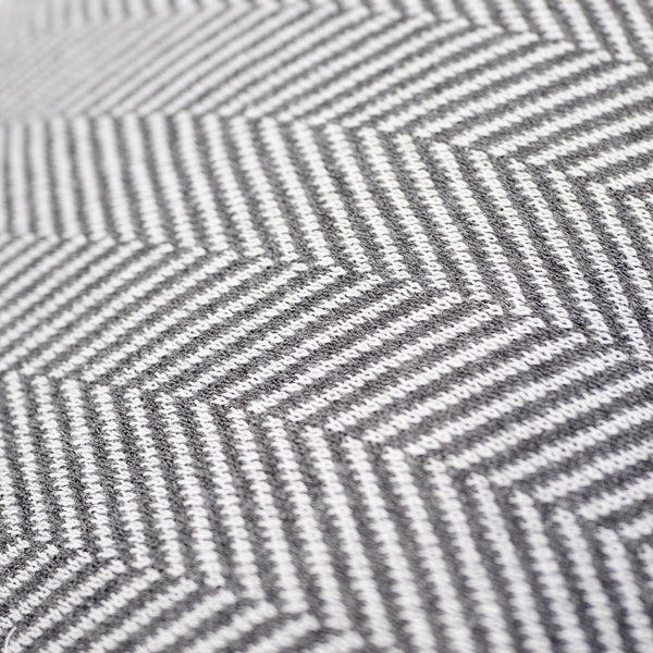 Liten Fotskammel - Strikket Sildebensmønster Grå Fabric Close-up Image
