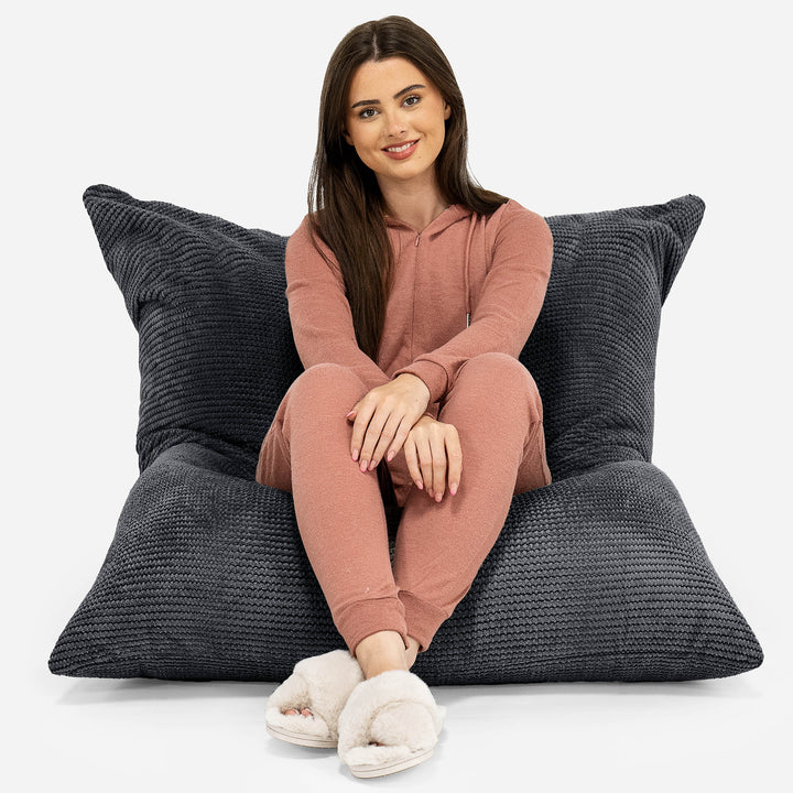 Saccosekk XXL - Pom-pom Svart 02