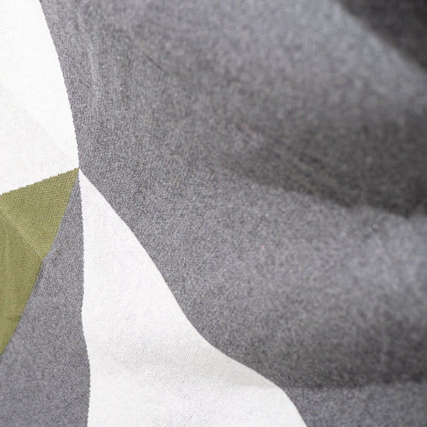 Sofa Pledd / Teppe - Strikket Abstrakt Fargeblokk Grå Fabric Close-up Image
