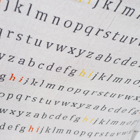 Sofa Pledd / Teppe - Strikket Alfabet 02