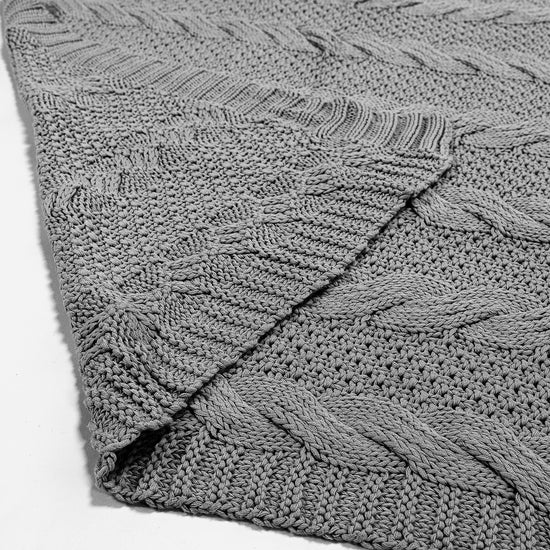 Sofa Pledd / Teppe - Strikket Cable Grå 02