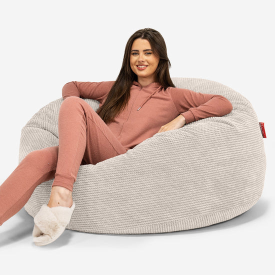 Saccosekk Sofa 'Mammut' - Pom-pom Elfenben 01